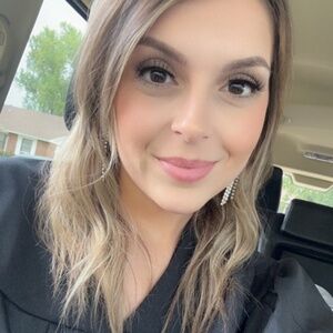 Meet your Posher, Kaylin